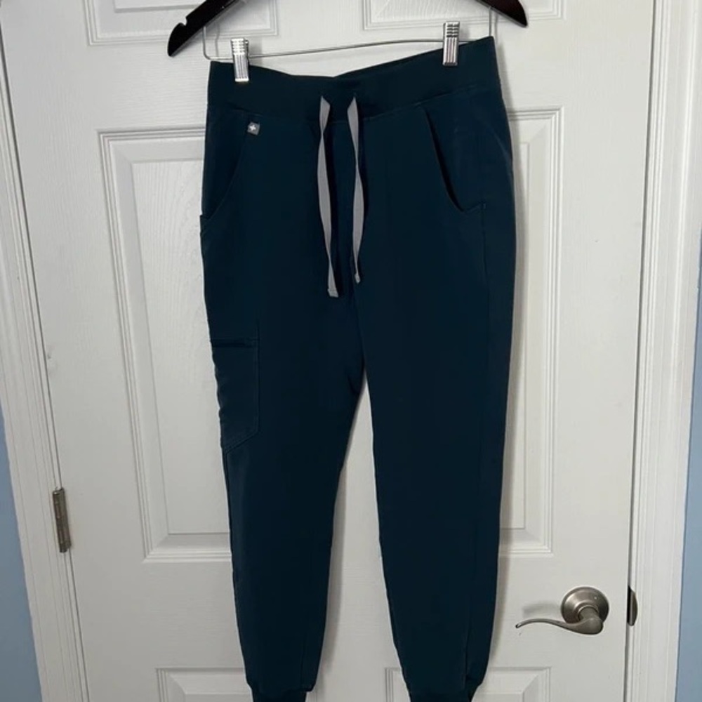 FIGS Black Technical Collection Jogger Pants